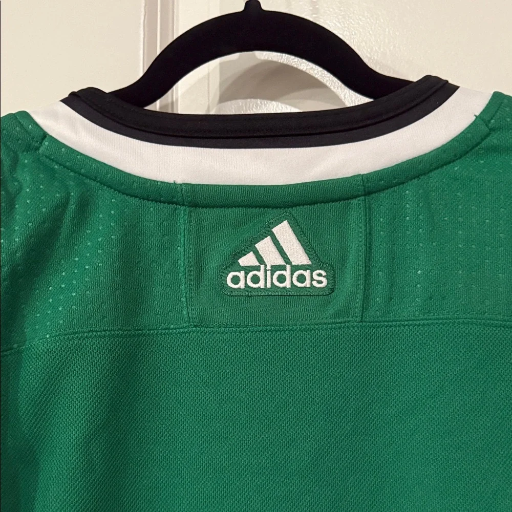 NWT Dallas Stars Adidas Victory Green Jersey Accents size 42
